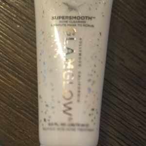 GLAMGLOW Supersmooth Acne Clearing 5 Minute Mask To Scrub